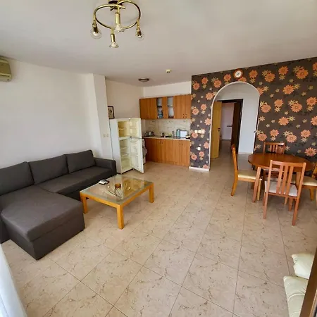 Apartamento камбаните влас